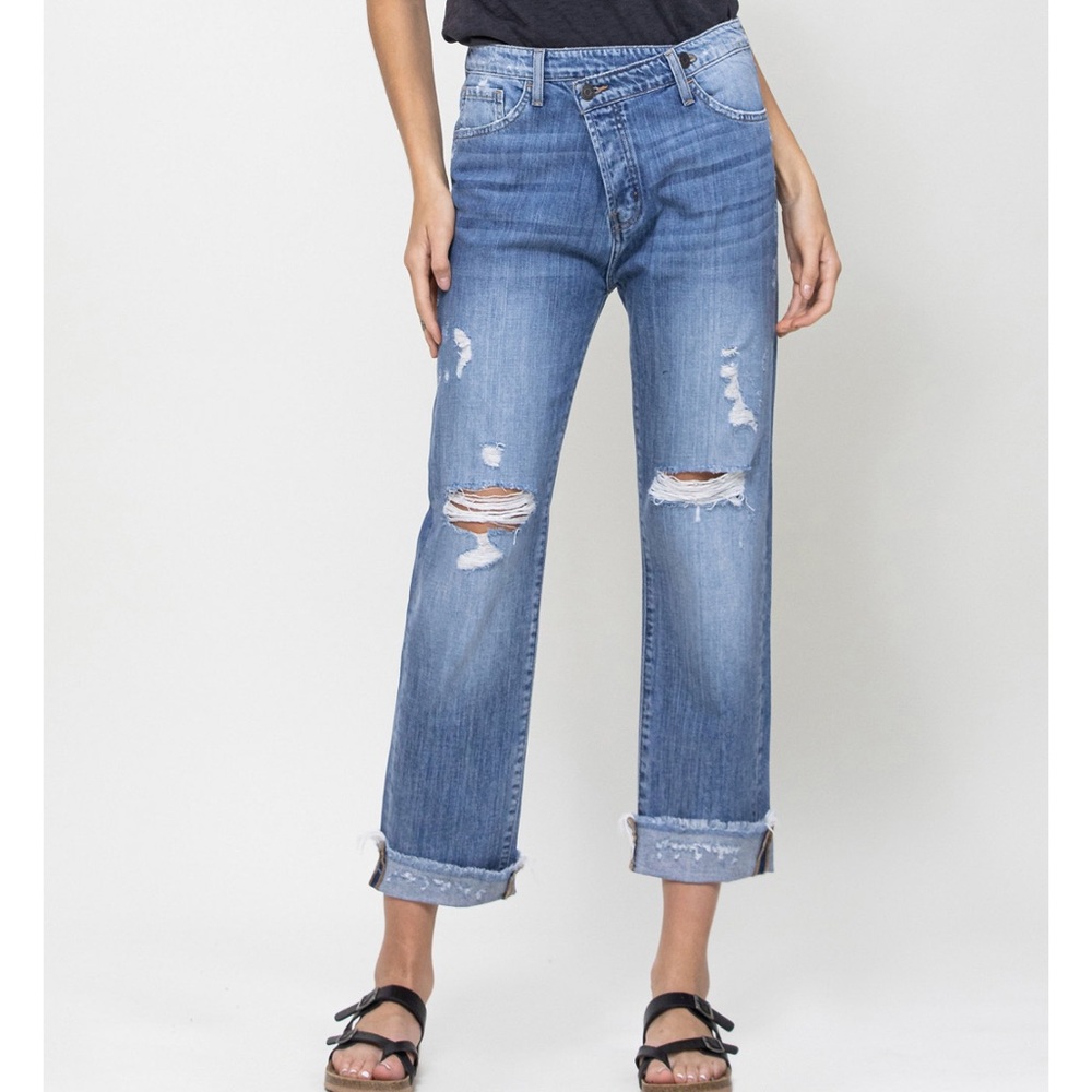 NWOT Women's Criss Cross Vintage-Like Boyfriend Jeans - Picture 7 of 7